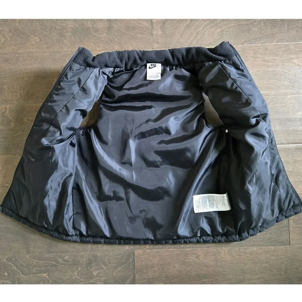 Nike Kids Puffer Vest Black Logo Print Youth Size 6-7